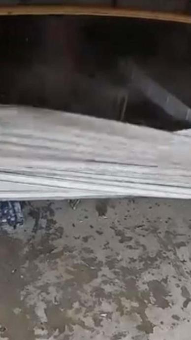 Kapanmayan kepengi tekmeyle indirdi