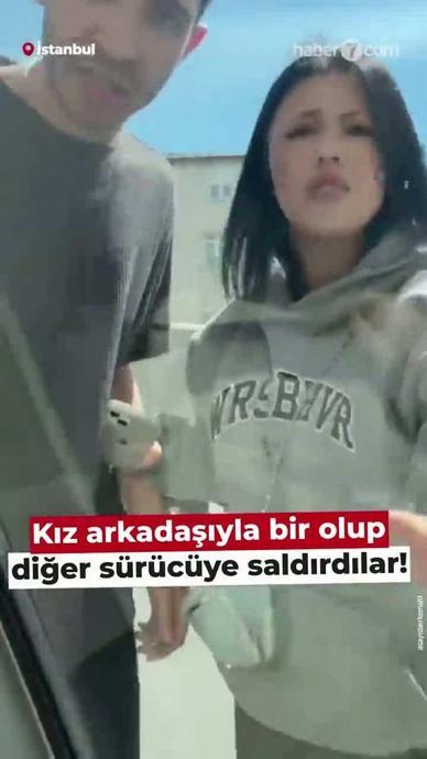 Camına t&uuml;k&uuml;r&uuml;p tekme salladı!