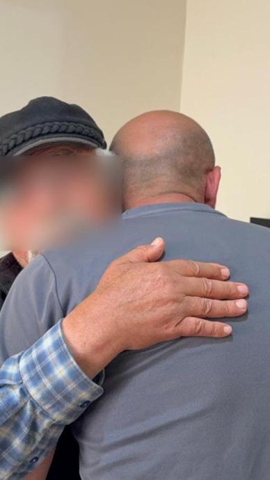 IBAN'ını verdi babasıyla beraber hapise girdi