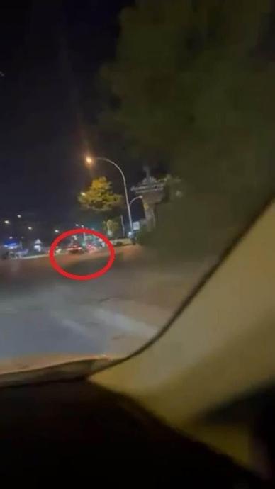 Drift atarken kazadan kıl payı kurtuldu