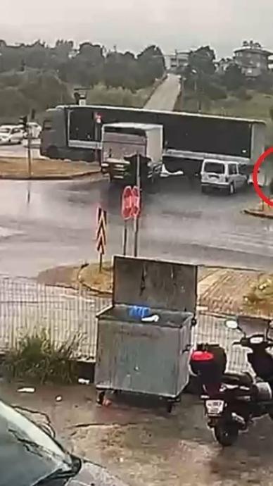 Otomobili altına alıp takla attırdı!