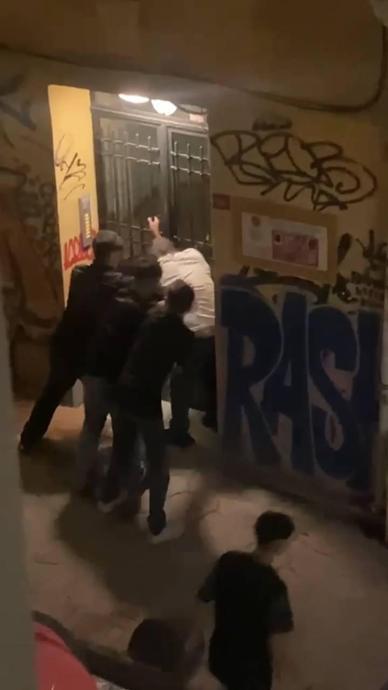 Yaşlarından &ccedil;ok su&ccedil; kaydı var!
