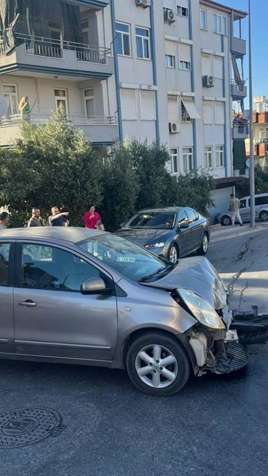 Dur tabelasına uymadı kaza yaptı!