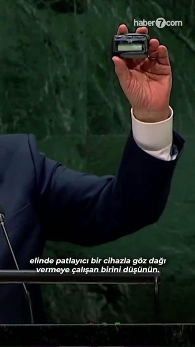 Netanyahu BM k&uuml;rs&uuml;s&uuml;ne bombayla geldi!