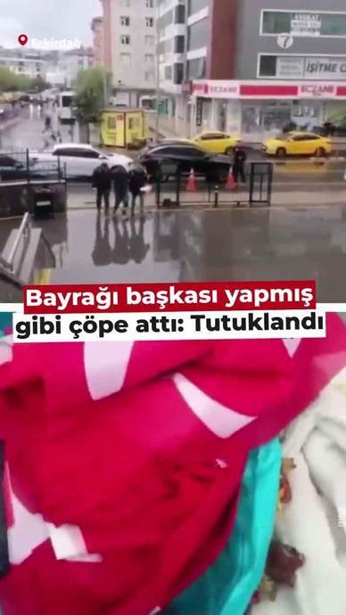 Bayrağı başkası yapmış gibi &ccedil;&ouml;pe attı!
