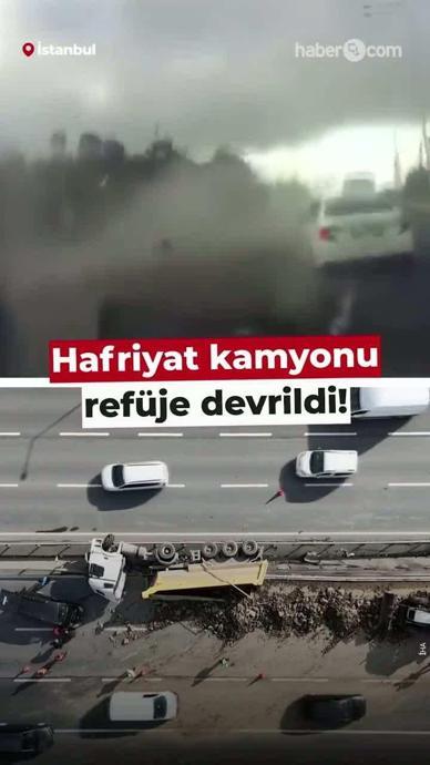 Hafriyat kamyonu ref&uuml;je devrildi!