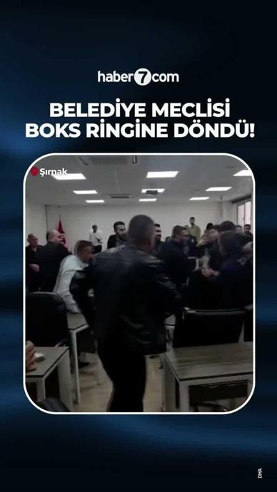 Belediye meclisi, boks ringine d&ouml;nd&uuml;!