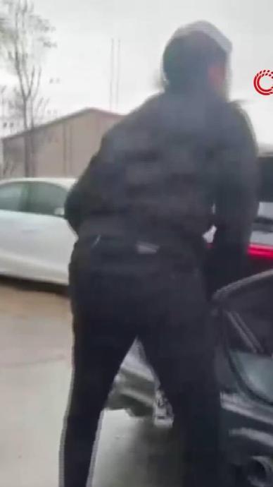 Cezadan korktu plakayı s&ouml;kt&uuml;