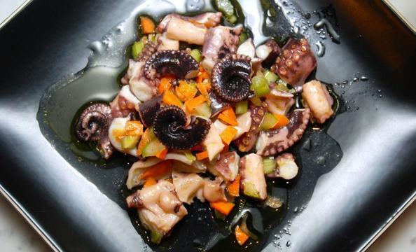 Kirma Zeytinli Ahtapot Salatasi Nasil Yapilir En Kolay Kirma Zeytinli Ahtapot Salatasi Yemek Haberleri